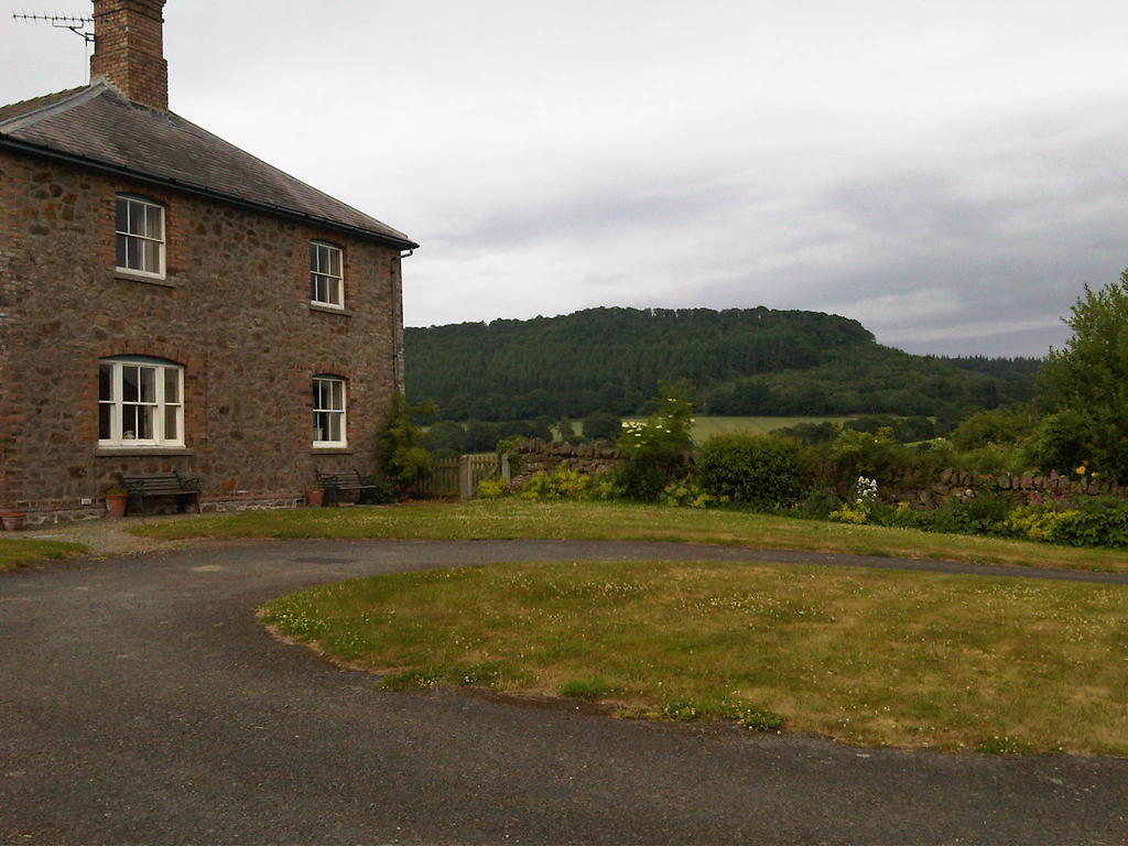 Upper Letton Farm Bed & Breakfast Leintwardine Exterior photo